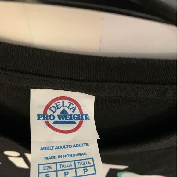 NEW TikTok Queen Graphic T-shirt (Size: Adult Small) - Picture 3 of 4